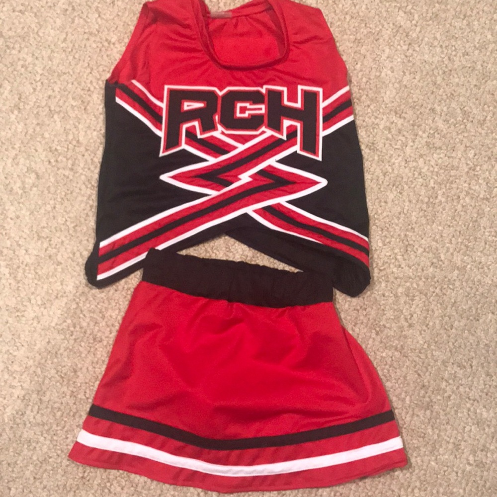 Cheerleading outfit